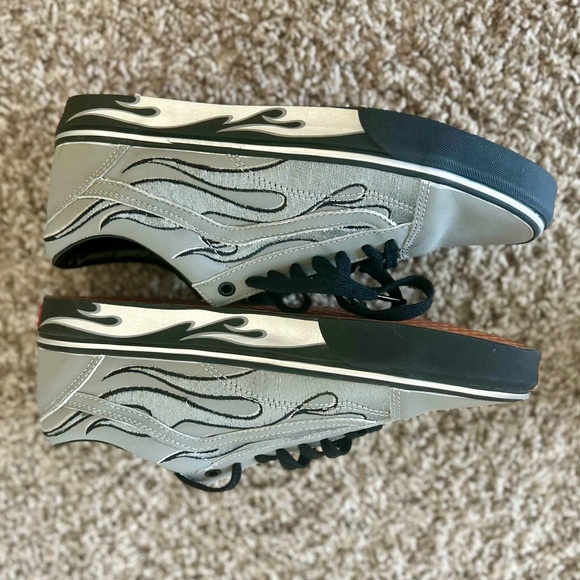 ASAP Worldwide Reflective VANS - Picture 2 of 5